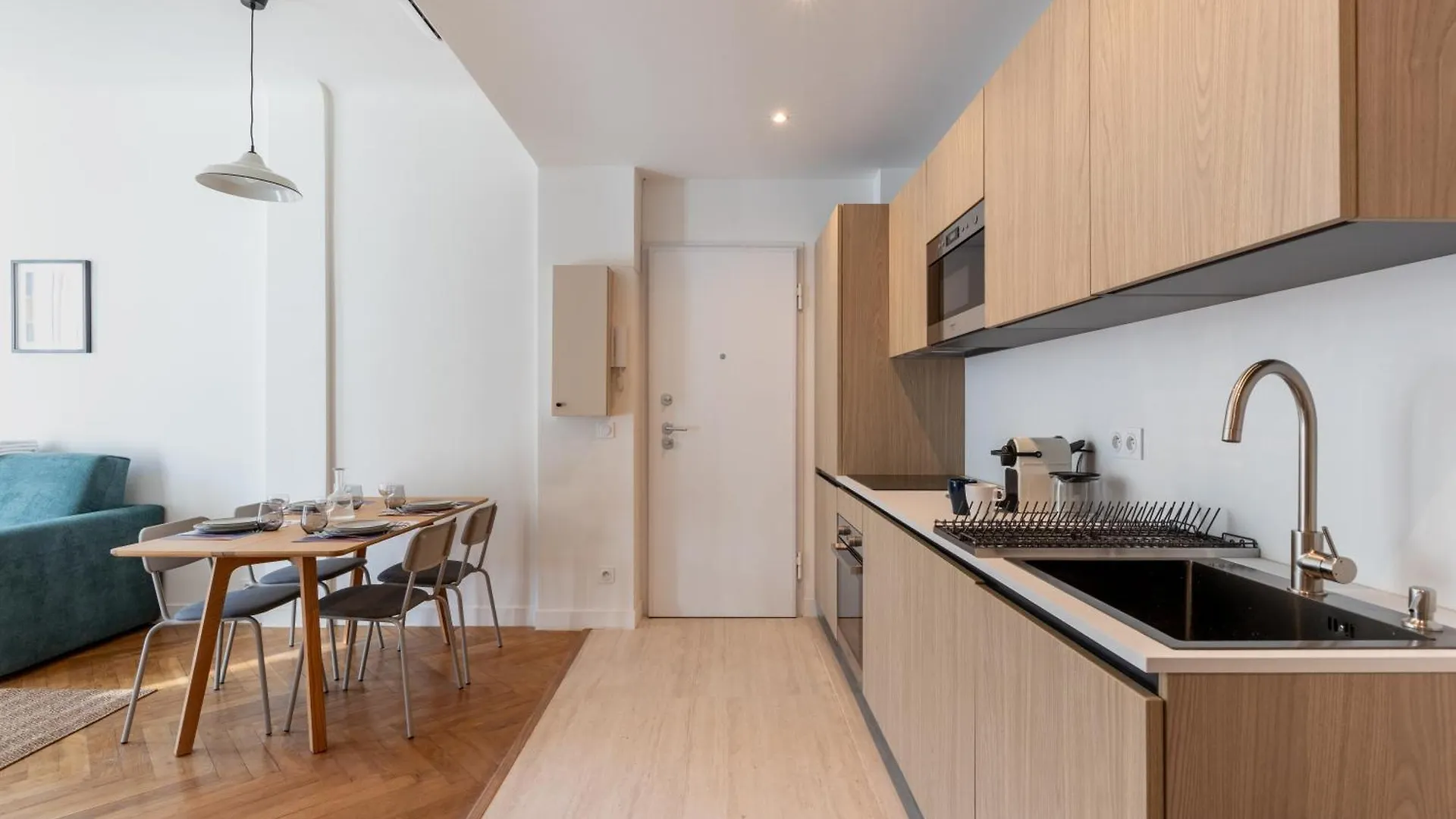 Appartement De Standing Au Port De Nice Lägenhet
